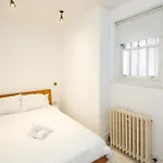 Charming 2-Bed Flat In The Heart Of Nottinghill - Steps From Portobello Rd Market And Nottinghill Bookshop
